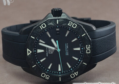 TAG Heuer Aquaracer Professional 200 Solargraph