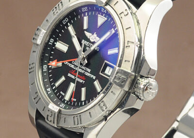 Breitling Avenger II GMT A3239011