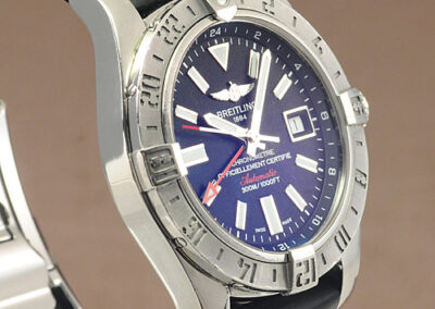 Breitling Avenger II GMT A3239011