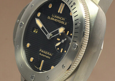 Panerai Luminor Submersible Left Handed PAM00569